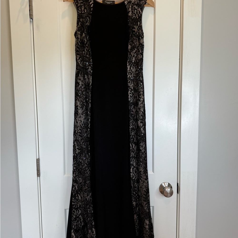 R&M Richards Black Gown 6 Petite